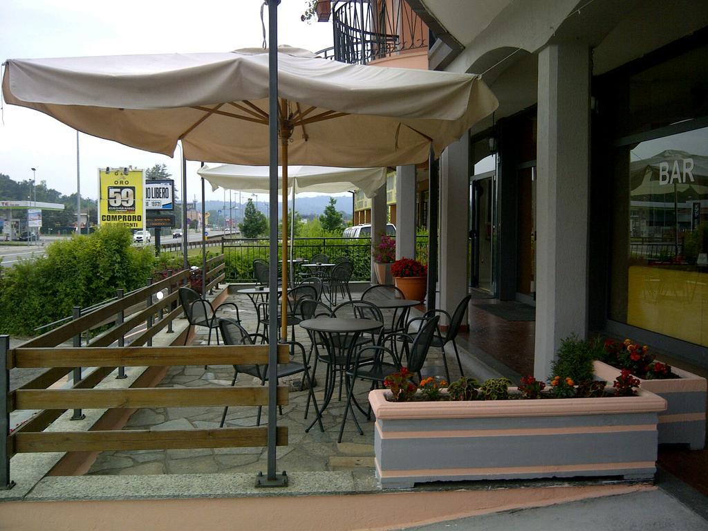 Hotel Lago Maggiore Кастеллетто-сопра-Тичино Экстерьер фото