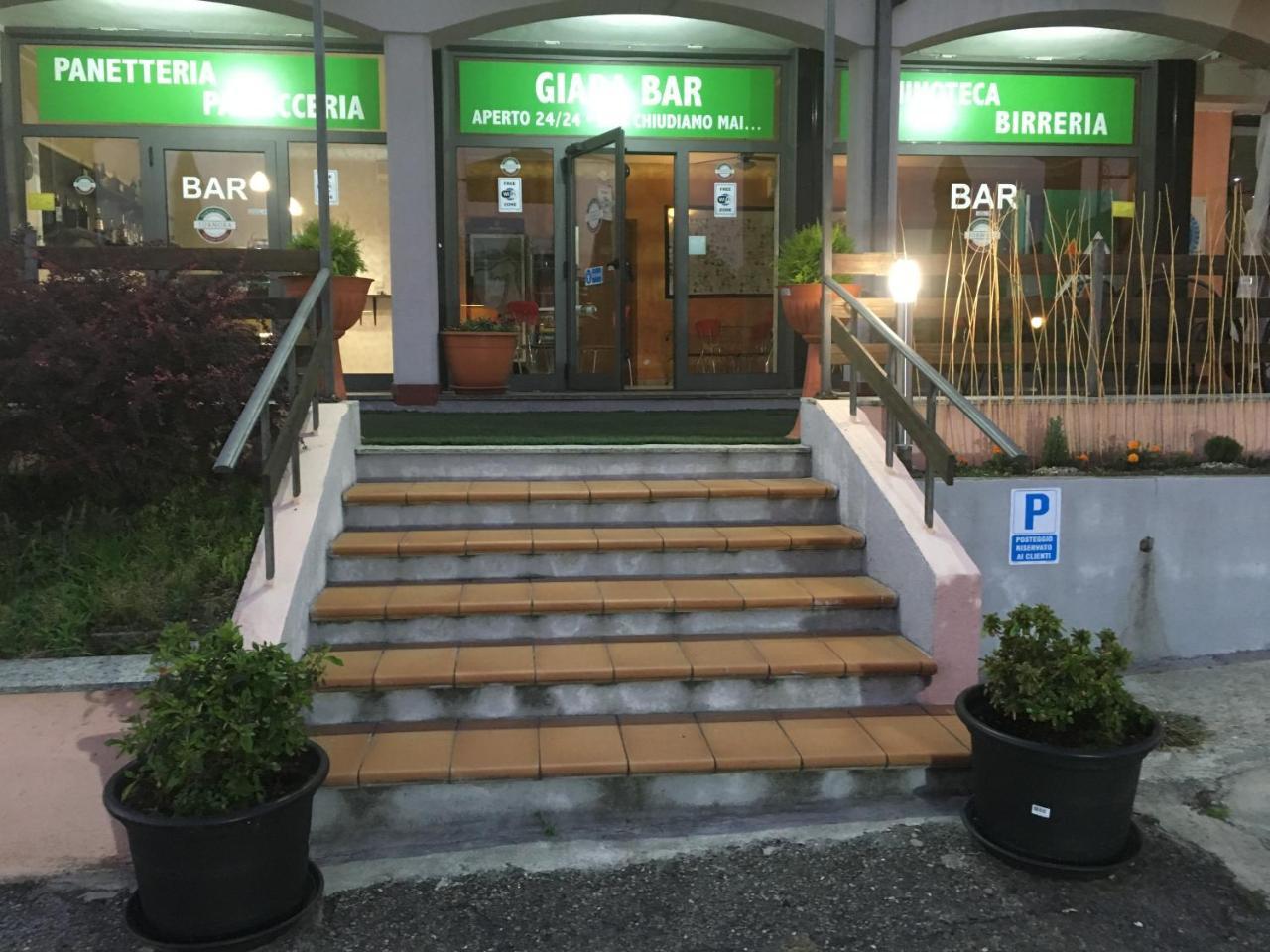 Hotel Lago Maggiore Кастеллетто-сопра-Тичино Экстерьер фото
